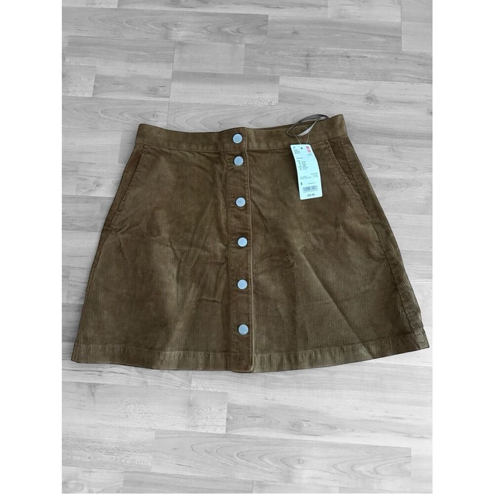 Uniqlo Corduroy Mini Skirt Size 8 NWT